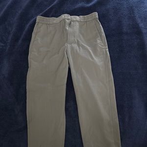 Regular Fit Tapered Wool Pants from COS (Size 33R)